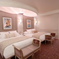 Disneyland® Hotel